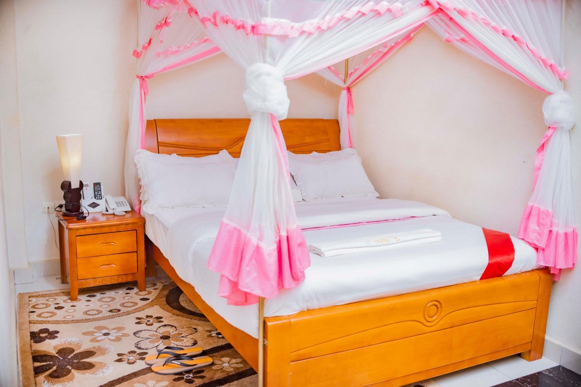 Tigers'S Apartment Hotel Bujumbura Ngoại thất bức ảnh
