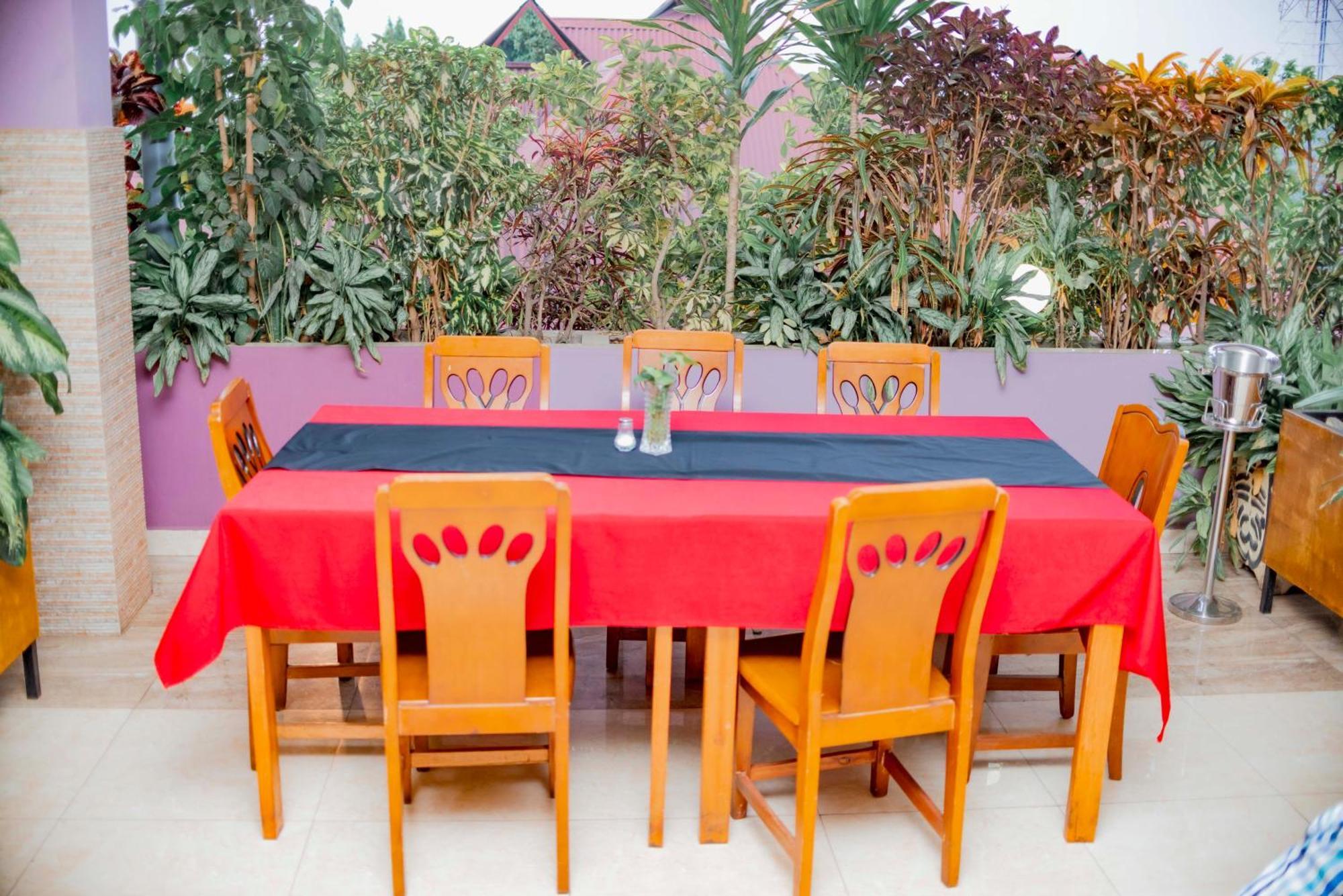 Tigers'S Apartment Hotel Bujumbura Ngoại thất bức ảnh