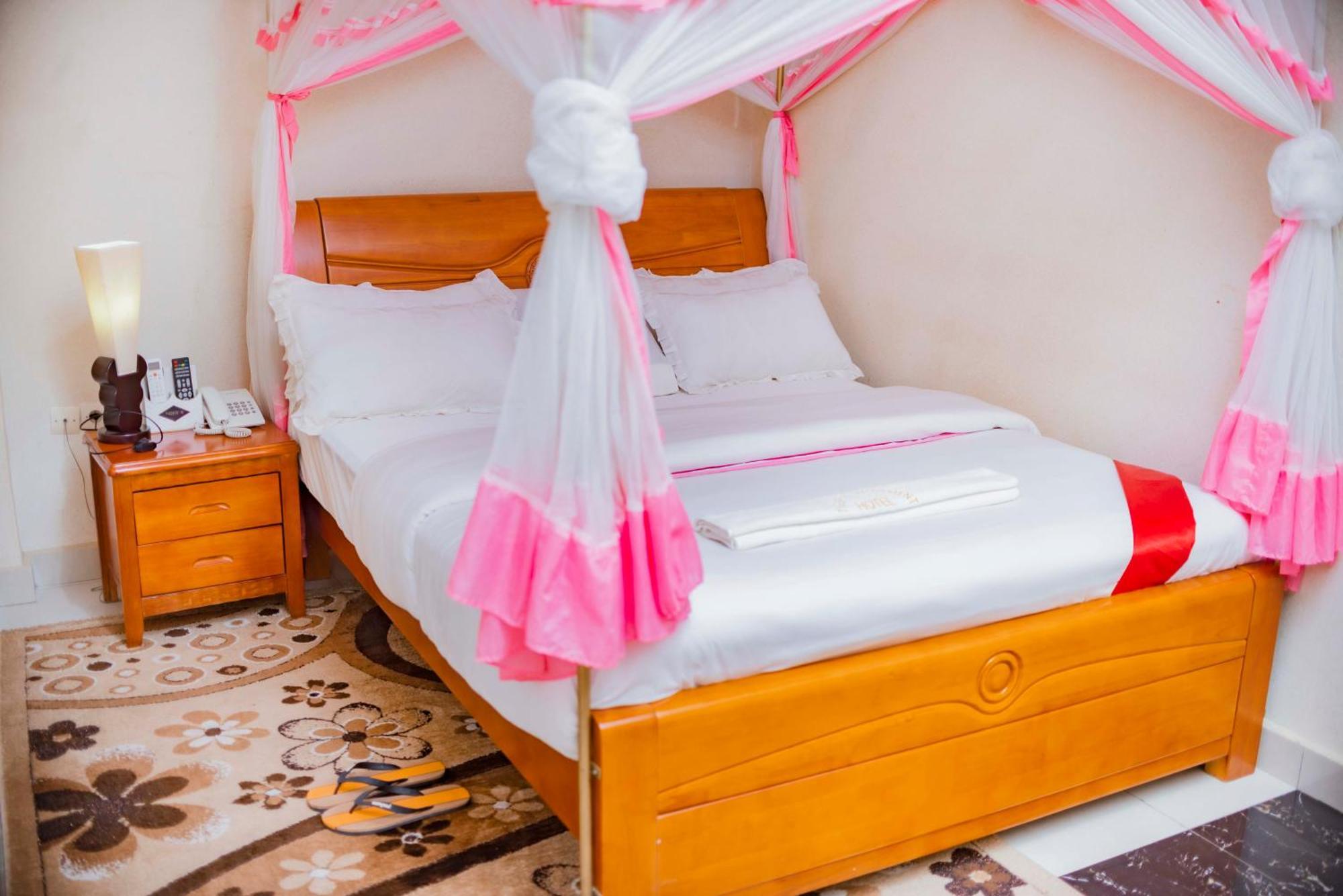 Tigers'S Apartment Hotel Bujumbura Ngoại thất bức ảnh