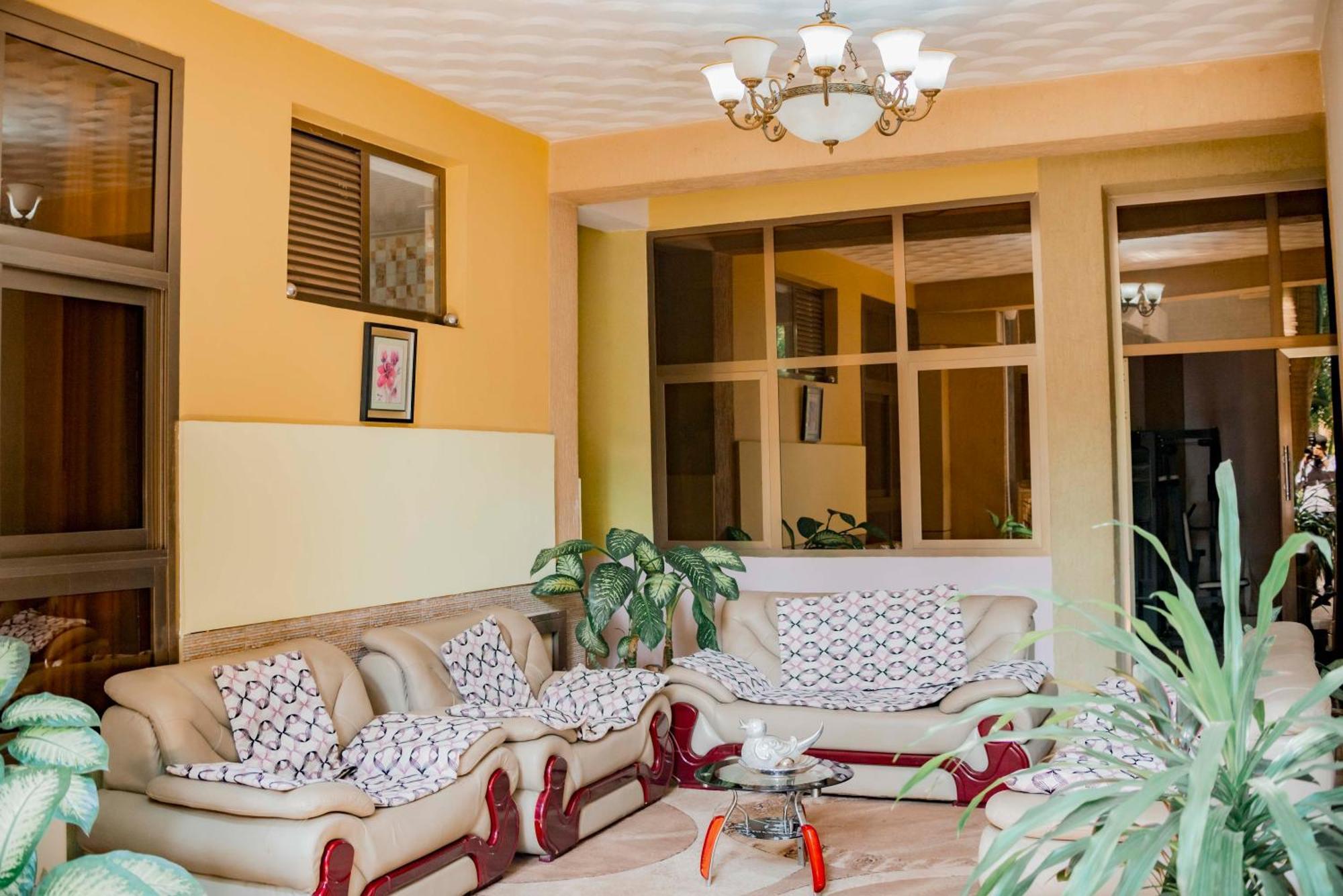 Tigers'S Apartment Hotel Bujumbura Ngoại thất bức ảnh